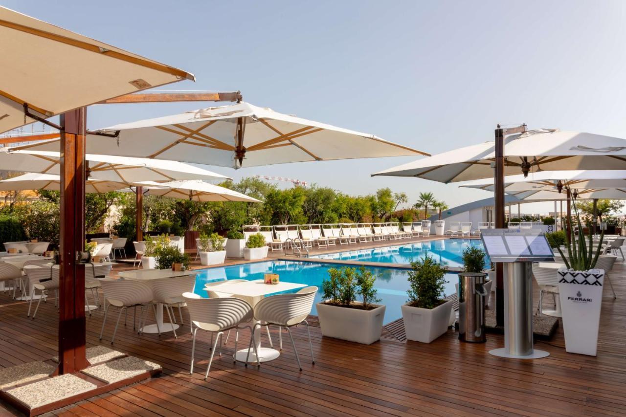 Radisson Blu Es. Hotel, Roma מראה חיצוני תמונה The Pool Bar
