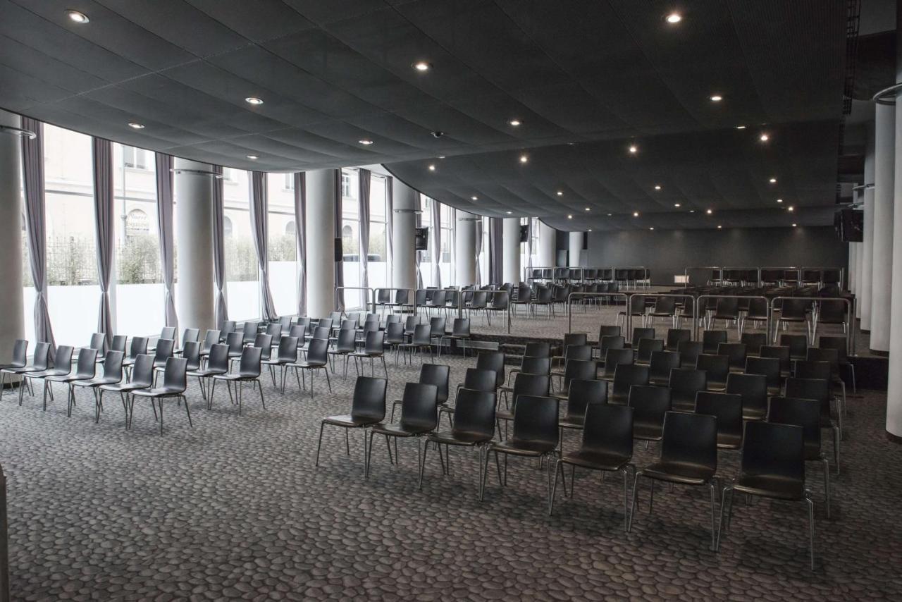 Radisson Blu Es. Hotel, Roma מראה חיצוני תמונה The interior of the library